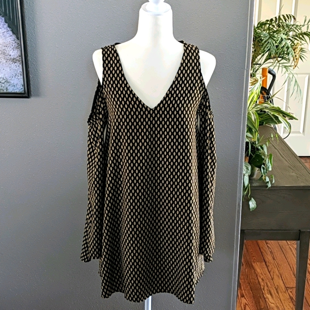 BLUSH boho cold-shoulder dress - Picture 1 of 4
